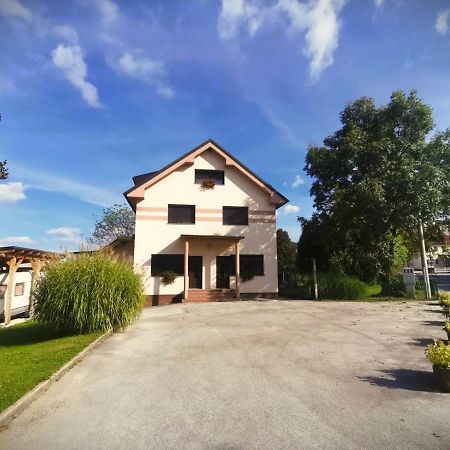Apartma Vila Tara Prebold Zewnętrze zdjęcie